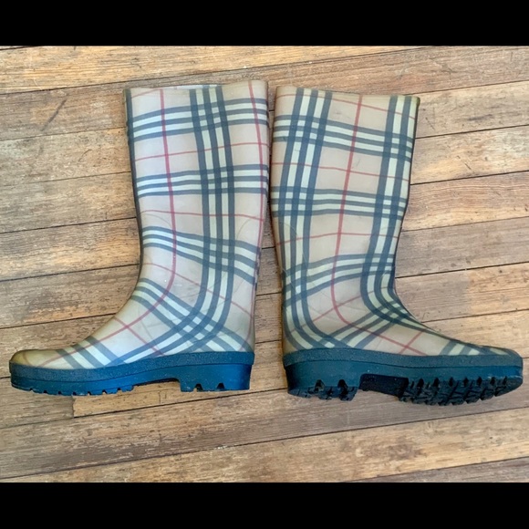 burberry rain boots mens